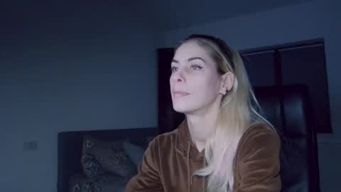 Snapshot of blonde4pasion chatting on 12/06/24, 10:52 blonde4pasion online show from 12/06/24, 10:52