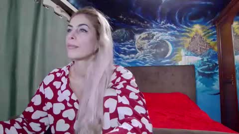 Snapshot of blonde4pasion chatting on 01/19/25, 06:53 blonde4pasion online show from 01/19/25, 06:53