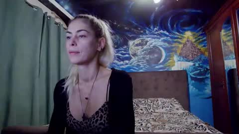 Snapshot of blonde4pasion chatting on 10/04/25, 04:43 blonde4pasion online show from 10/04/25, 04:43