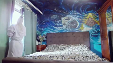 Snapshot of blonde4pasion chatting on 10/12/25, 12:48 blonde4pasion online show from 10/12/25, 12:48