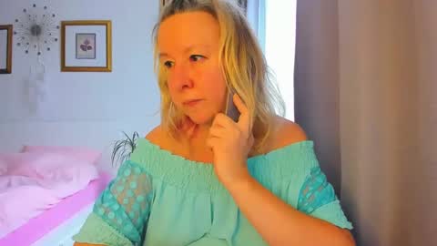 Nicole online show from 01/09/25, 12:09