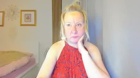 Nicole online show from 03/11/25, 07:25