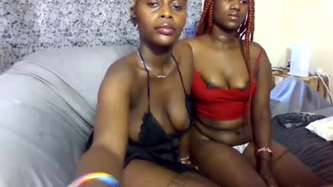 blonde_barby online show from 10/29/25, 05:42