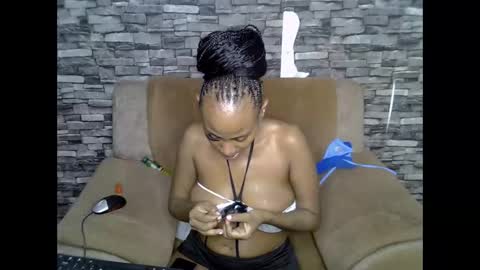 Snapshot of blonde_creamy chatting on 06/09/26, 03:07 blonde_creamy online show from 06/09/26, 03:07