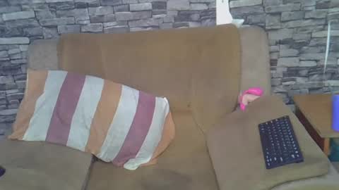 blonde_creamy online show from 06/26/26, 08:08