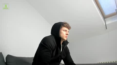 Loris online show from 04/04/26, 05:06