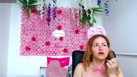 blonde_squirt_ online show from 01/30/25, 03:55