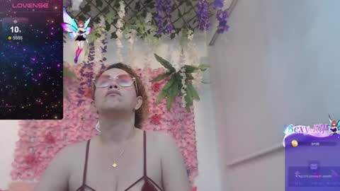 blonde_squirt_ online show from 01/06/26, 08:01