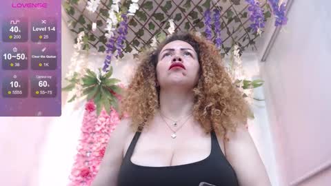 blonde_squirt_ online show from 02/07/26, 11:03