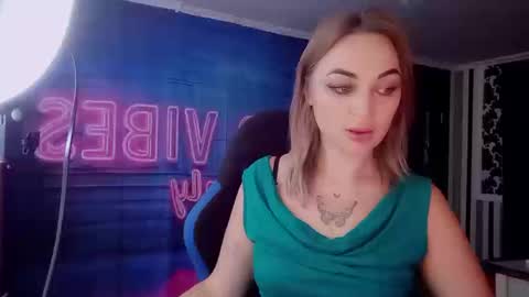 Meryem online show from 09/19/25, 07:43