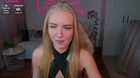 Nessa online show from 04/26/26, 10:24