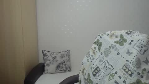 Snapshot of blondeagle chatting on 04/19/26, 08:55 Mr Blond online show from 04/19/26, 08:55