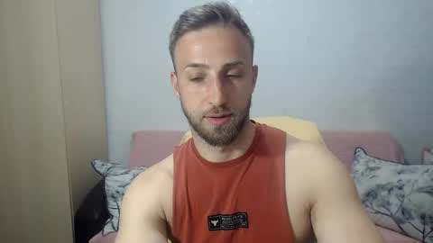 Snapshot of blondeagle chatting on 05/25/26, 06:25 Mr Blond online show from 05/25/26, 06:25