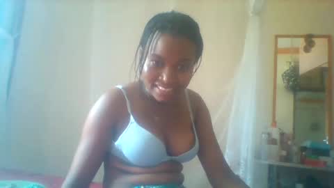 Snapshot of blondebarbiey chatting on 02/05/25, 01:22 blonde online show from 02/05/25, 01:22