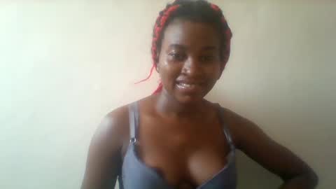 Snapshot of blondebarbiey chatting on 03/04/25, 05:42 blonde online show from 03/04/25, 05:42