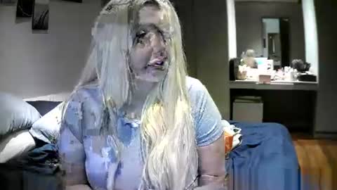 blondedolltia online show from 10/10/25, 03:55