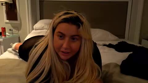blondedolltia online show from 01/05/26, 06:44