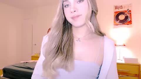 zoey  madisson 3 online show from 01/16/26, 12:47