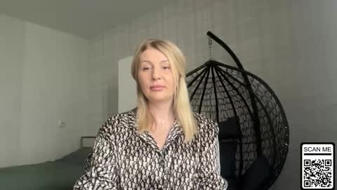 Snapshot of blondie_xoxoxo chatting on 04/23/26, 11:20 blondie_xoxoxo online show from 04/23/26, 11:20
