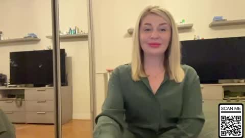 Snapshot of blondie_xoxoxo chatting on 05/11/26, 07:11 blondie_xoxoxo online show from 05/11/26, 07:11