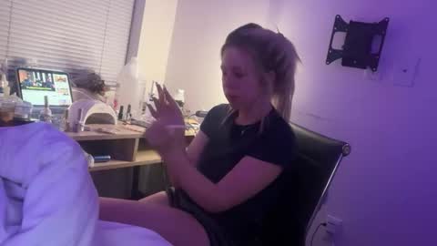 blondieangel11 online show from 05/23/26, 07:02