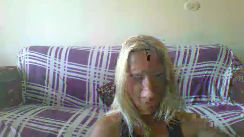 BlondiePam online show from 10/19/25, 08:37