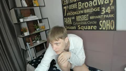 Snapshot of blondvibe chatting on 05/23/26, 07:40 Alik online show from 05/23/26, 07:40