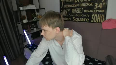 Snapshot of blondvibe chatting on 05/24/26, 08:58 Alik online show from 05/24/26, 08:58