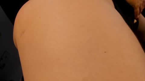 Snapshot of blondy_blows69 chatting on 06/07/26, 09:07 Isis online show from 06/07/26, 09:07