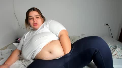 Snapshot of blondyliciousx chatting on 05/25/26, 03:34 katartistic name online show from 05/25/26, 03:34