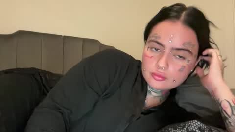 cuban online show from 11/17/25, 01:55