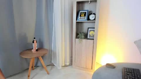 Mara online show from 04/19/26, 08:44