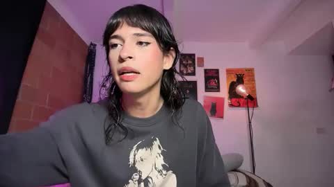 Bella Bloom ts online show from 03/27/26, 01:55