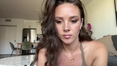 Snapshot of bloomyogi chatting on 10/05/25, 07:56 Emma Bloom online show from 10/05/25, 07:56