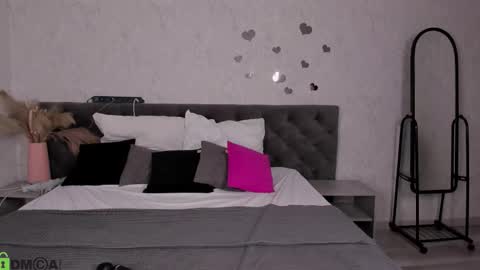 Sonya GTM2 TuWeThFrSaSu 0900am-1500pm online show from 11/23/25, 01:16