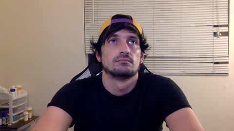 Snapshot of bls123 chatting on 11/10/25, 11:09 bls123 online show from 11/10/25, 11:09