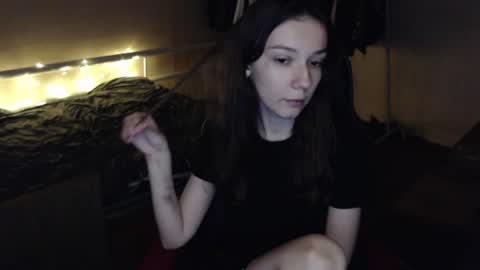blue__velvet_ online show from 06/18/26, 10:03