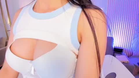 Snapshot of blue_angeel chatting on 05/11/26, 03:51 blue_angeel online show from 05/11/26, 03:51