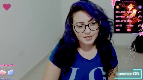 Snapshot of blue_dance chatting on 10/20/25, 04:35 susan  online show from 10/20/25, 04:35