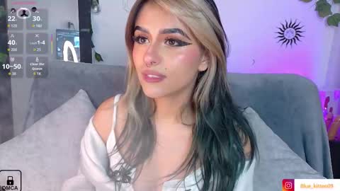 blue_kittenn online show from 02/04/26, 06:41