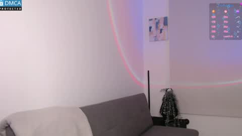 Blue online show from 05/06/26, 05:14