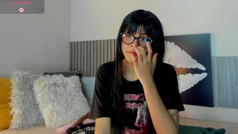 blue_sixx online show from 11/05/25, 10:32