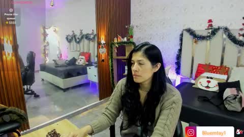 blue_tay1 online show from 12/16/25, 11:04