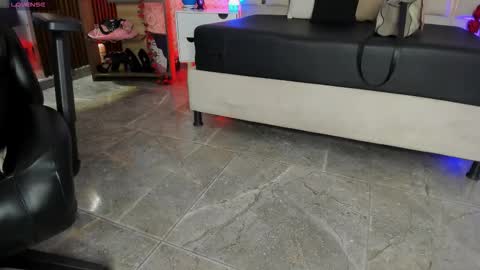 blue_tay1 online show from 02/18/26, 12:12