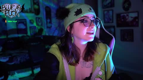 Blue online show from 12/29/24, 12:41