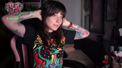 Blue online show from 11/21/25, 01:59