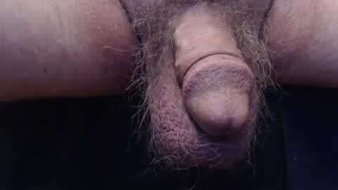 Snapshot of bluebee420 chatting on 09/19/25, 09:22 bluebee420 online show from 09/19/25, 09:22