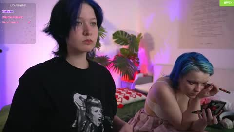 bluebeell online show from 04/19/26, 01:10