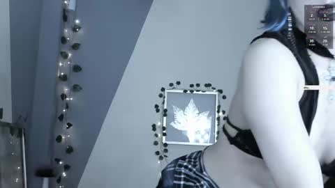 sophie  online show from 09/29/25, 09:30