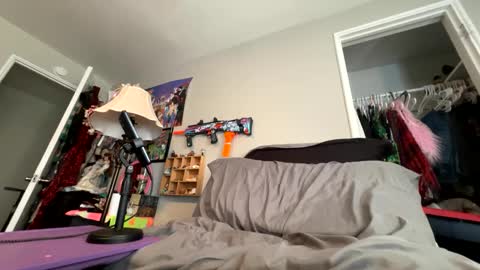 Snapshot of bluebloodednorsewitch chatting on 01/17/25, 08:44 bluebloodednorsewitch online show from 01/17/25, 08:44